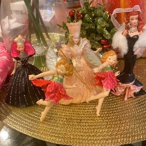 5 HALLMARK ORNAMENTS 1 MATTEL